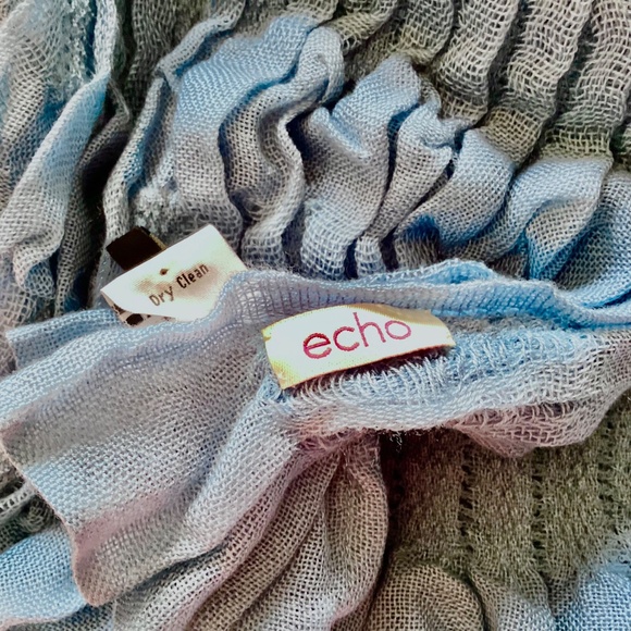 $20 Talbots Blue Scarf - Picture 6 of 6